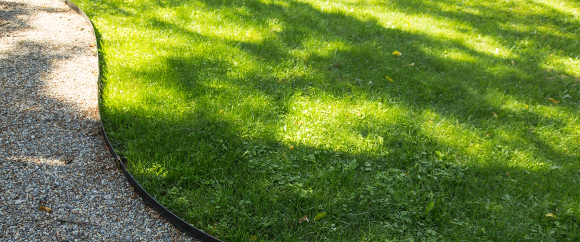 Mowing and Edging: How to Enhance Your Outdoor Living Space