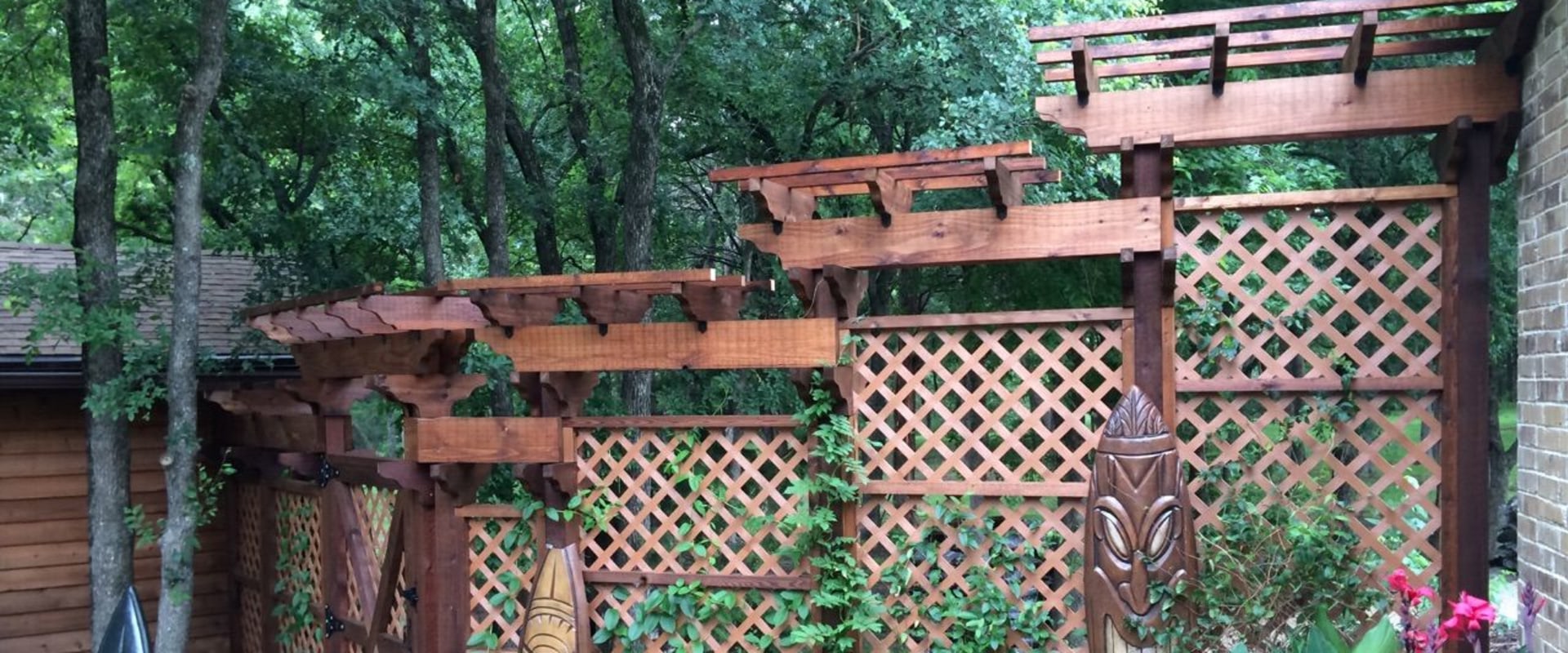 Enhance Your Outdoor Space with Arbors and Trellises