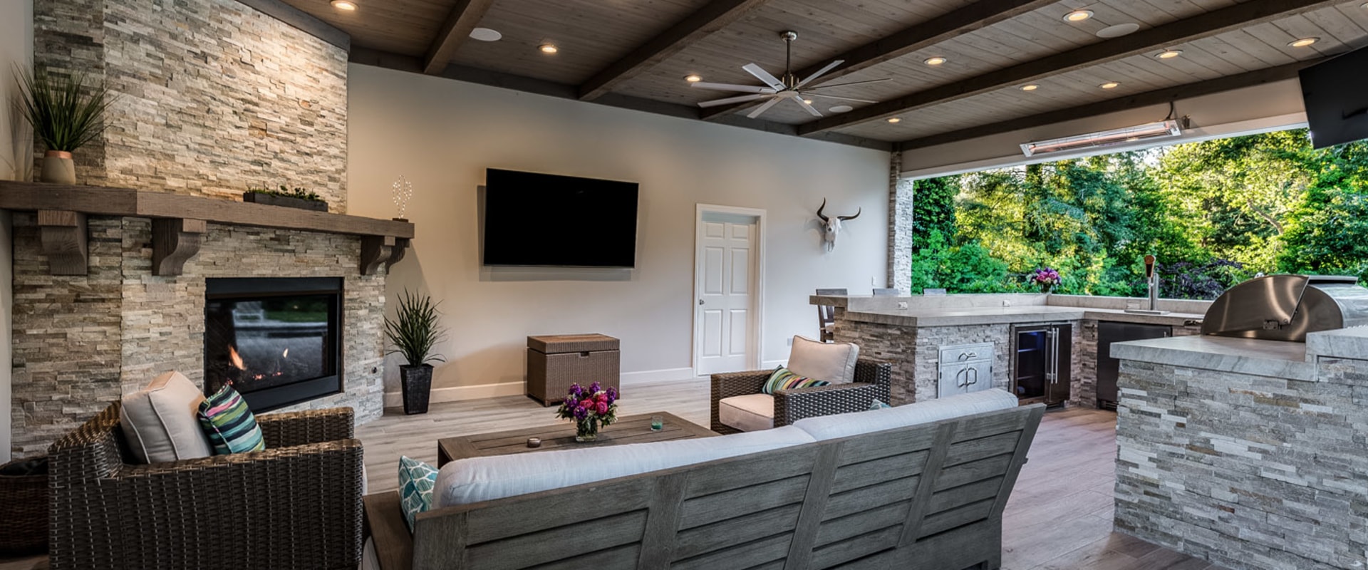 Outdoor Structures: Enhance Your Outdoor Living Space