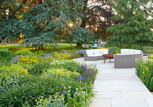 A Complete Guide to Walkways and Pathways for Your Outdoor Living Space